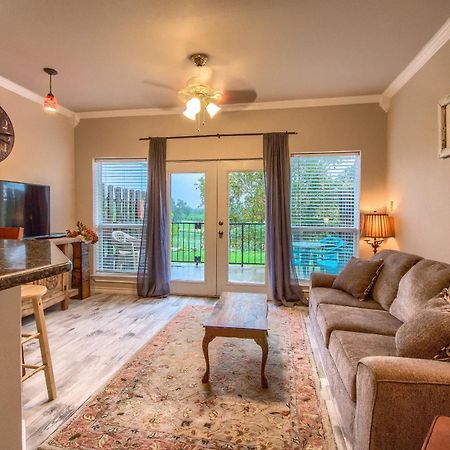 Ss 4B Riverside Condo 新布朗费尔斯 外观 照片