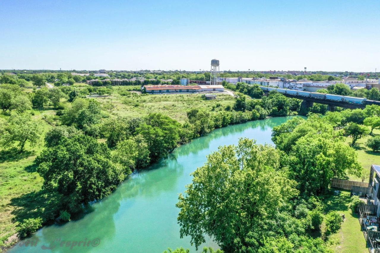 Ss 4B Riverside Condo 新布朗费尔斯 外观 照片
